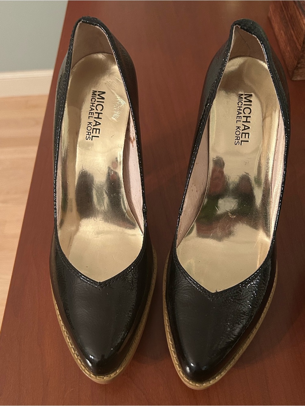 Michael Kors Classic Black Patent Platform Pump with Wood-Tone Block Heel - Picture 5 of 7